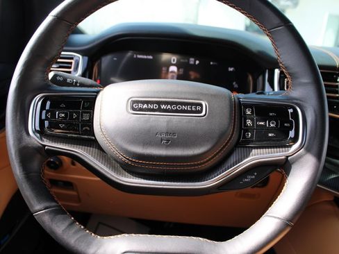 Used 2023 Jeep Grand Wagoneer Series III w/ Rear Seat Video Group 1 AWD/4WD image 32
