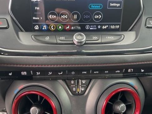 Used 2021 Chevrolet Blazer RS FWD image 10