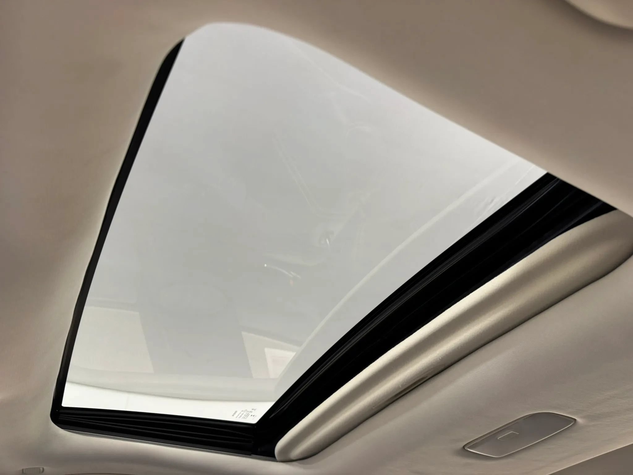 Used 2024 Toyota Corolla XLE FWD image 22