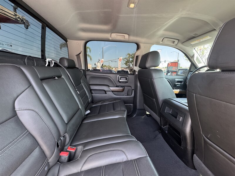 Used 2019 GMC Sierra 2500 Denali w/ Duramax Plus Package AWD/4WD image 44