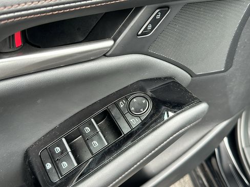 Certified 2025 MAZDA MAZDA3 s Sport image 12