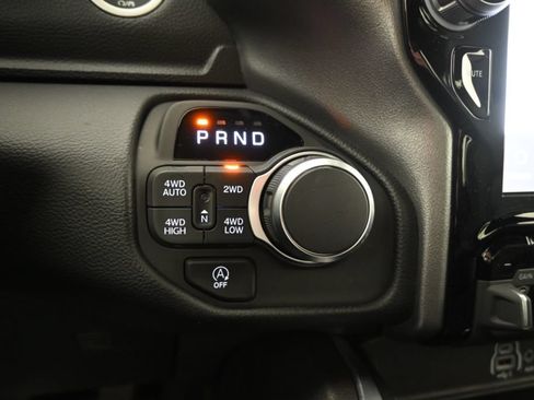 Used 2025 RAM 1500 Big Horn AWD/4WD image 30