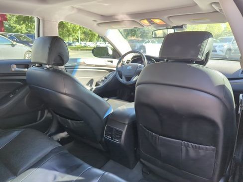 Used 2014 Kia Cadenza Premium w/ Luxury Package FWD image 26