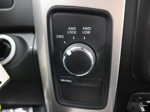 Used 2016 RAM 2500 Big Horn AWD/4WD image 17