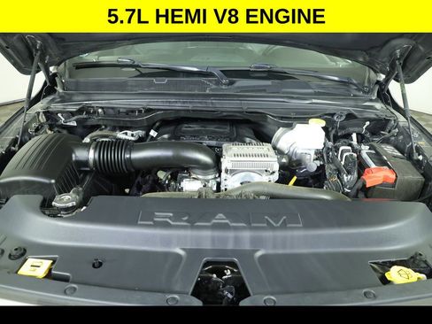 Used 2023 RAM 1500 Big Horn AWD/4WD image 7
