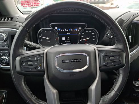 Certified 2022 GMC Sierra 2500 Denali w/ Denali Black Diamond Edition image 20