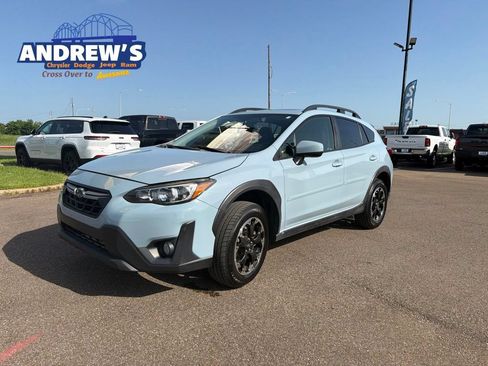 Used 2021 Subaru Crosstrek 2.0i Premium w/ Moonroof Package AWD/4WD image 1