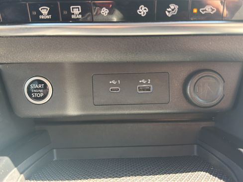 Used 2023 Nissan Rogue SV AWD/4WD image 28