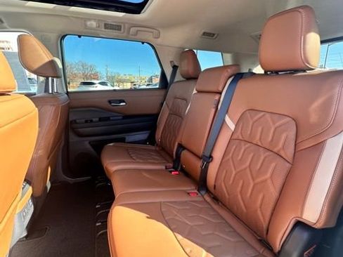 New 2026 Nissan Pathfinder Platinum w/ Cargo Package image 27