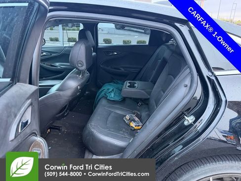 Used 2017 Chevrolet Malibu Premier w/ Premier Sun and Wheel Package image 8