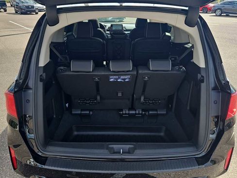 New 2026 Honda Odyssey Touring image 20