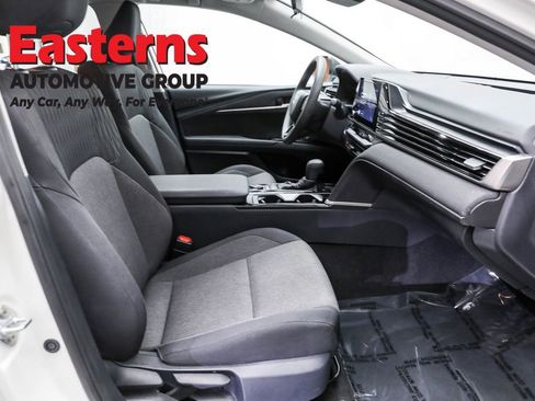 Used 2025 Toyota Camry LE image 23