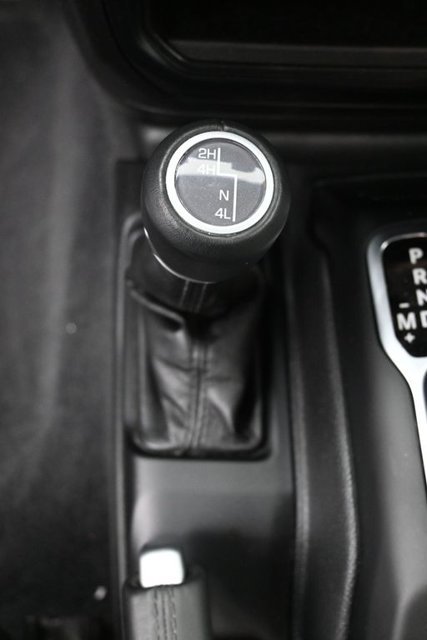 Used 2023 Jeep Wrangler Unlimited Sahara AWD/4WD image 29