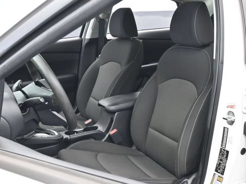 Used 2023 Kia Forte LXS FWD image 10