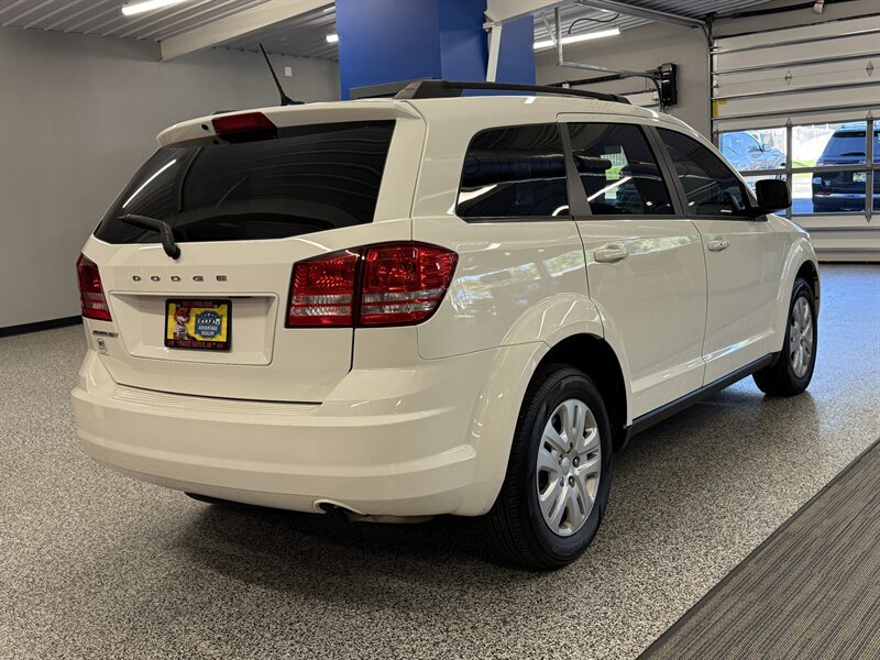Used 2018 Dodge Journey SE FWD image 7