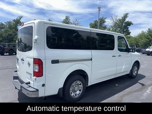 Used 2017 Nissan NV 3500 SL RWD image 3