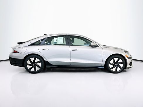Used 2024 Hyundai Ioniq 6 SE AWD/4WD image 10