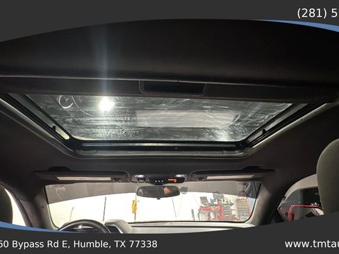Used 2022 Chevrolet Camaro LT RWD image 17