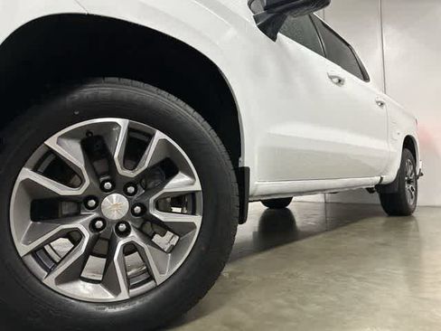 Used 2021 Chevrolet Silverado 1500 RST AWD/4WD image 27