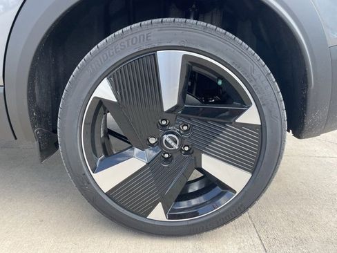 New 2025 Nissan Kicks SR w/ SR Premium Package image 22