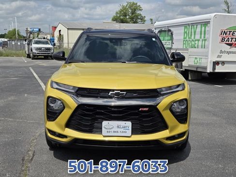 Used 2023 Chevrolet TrailBlazer RS w/ Sun and Liftgate Package FWD image 8