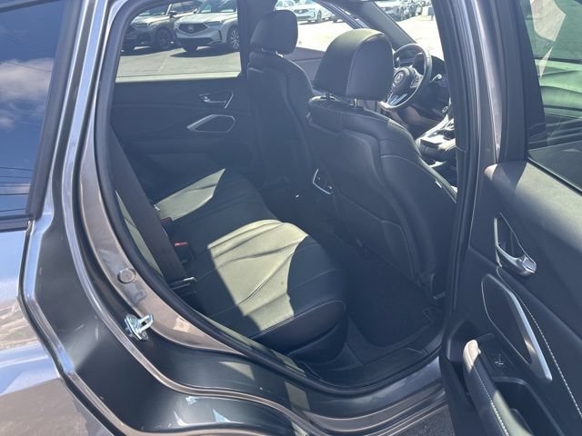 Used 2025 Acura RDX SH-AWD image 18