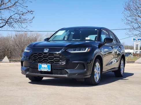 Certified 2024 Honda HR-V LX image 3