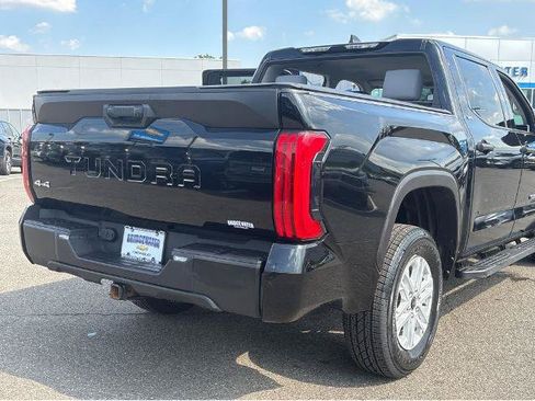 Used 2024 Toyota Tundra SR5 AWD/4WD image 11