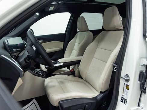 Used 2025 BMW X1 xDrive28i image 27