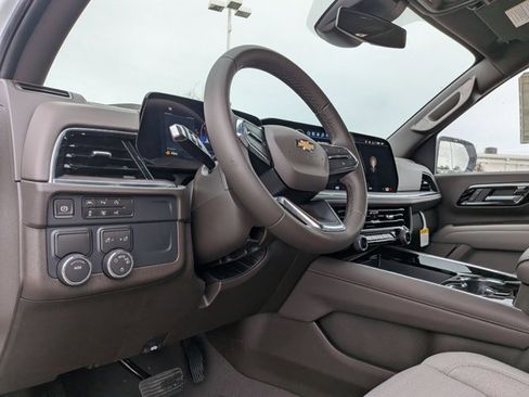 New 2026 Chevrolet Suburban LS RWD image 9