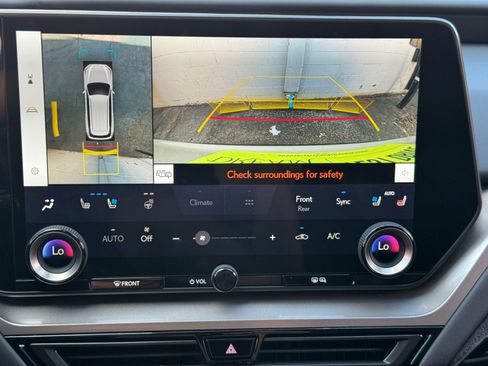 Used 2025 Lexus TX 500h AWD w/ Technology Package image 27