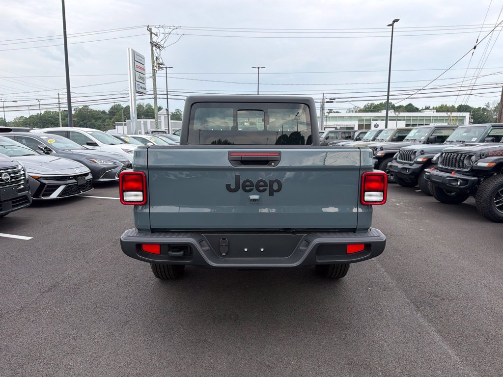New 2026 Jeep Gladiator Sport AWD/4WD image 6