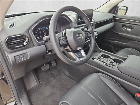 Used 2025 Honda Pilot Elite image 9