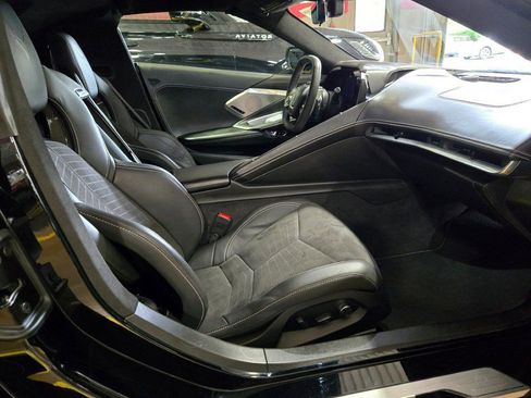 Used 2023 Chevrolet Corvette Stingray Premium Cpe w/ Z51 Performance Package image 5