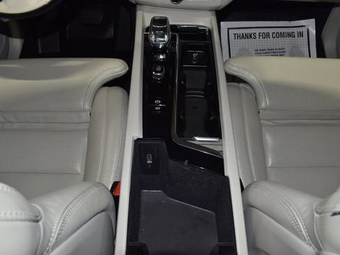 Used 2023 Volvo XC60 B6 Ultimate AWD/4WD image 31