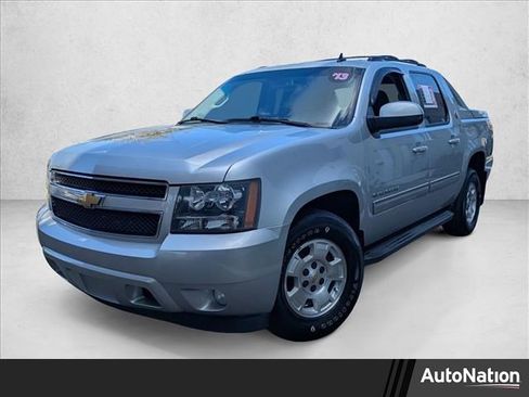 Used 2013 Chevrolet Avalanche LS image 1