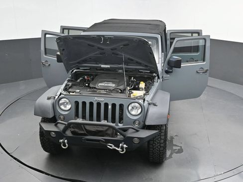 Used 2015 Jeep Wrangler Unlimited Sport w/ Quick Order Package 24S AWD/4WD image 45