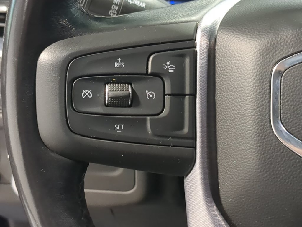 Used 2023 GMC Yukon SLE AWD/4WD image 23