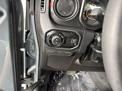 Used 2026 Jeep Gladiator Rubicon AWD/4WD image 14