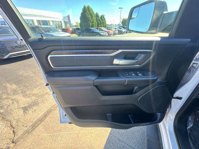 Used 2023 RAM 1500 Big Horn AWD/4WD image 18