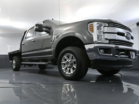 Used 2019 Ford F350 Lariat w/ Chrome Package image 55