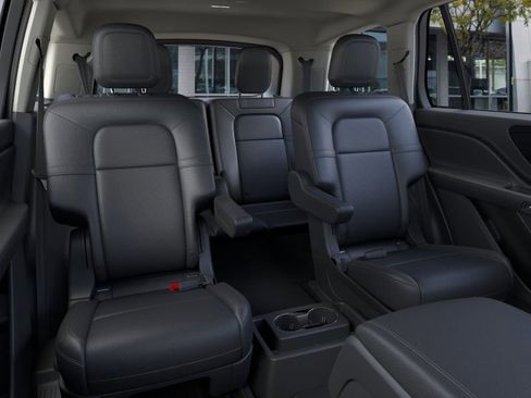 New 2026 Lincoln Aviator Premiere image 11