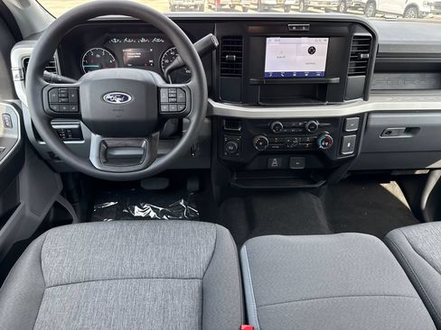New 2026 Ford F250 4x4 Crew Cab Super Duty image 5