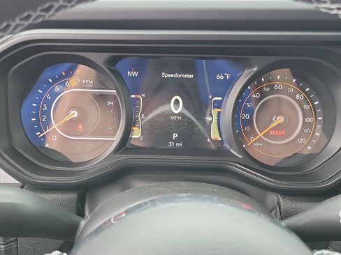 New 2025 Jeep Wrangler Unlimited Sahara AWD/4WD image 7