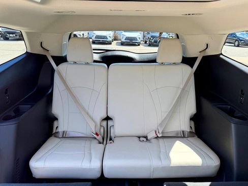 Used 2022 Buick Enclave Premium w/ Experience Buick Package AWD/4WD image 13