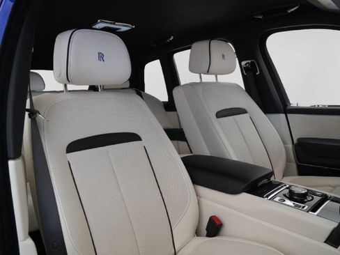 Used 2021 Rolls-Royce Cullinan Black Badge AWD/4WD image 41