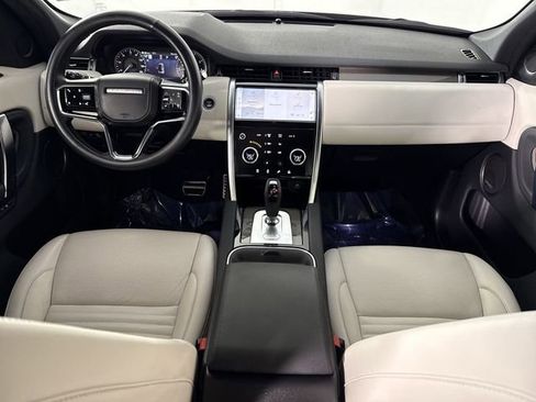 Used 2023 Land Rover Discovery Sport SE image 22