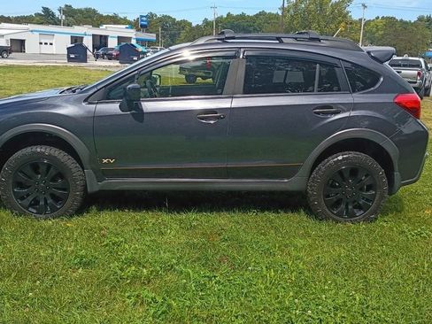 Used 2015 Subaru Crosstrek 2.0i Premium AWD/4WD image 4