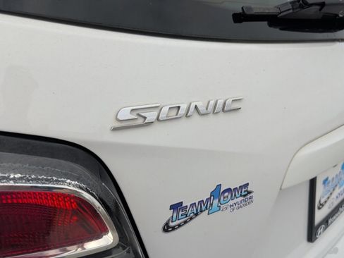 Used 2020 Chevrolet Sonic LT image 13