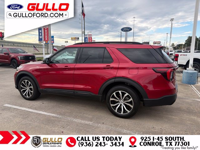 Used 2025 Ford Explorer ST-Line AWD/4WD image 4